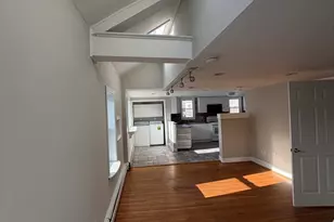 18 Grove St, Lynn, MA 01905 - Photo 10