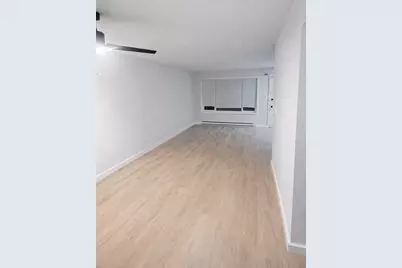 116 Breckwood Cir #0, Springfield, MA 01119 - Photo 6