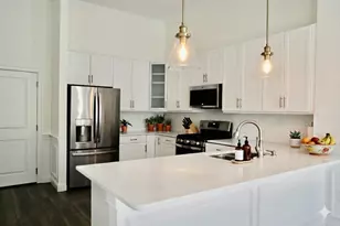 320 Middlesex Ave, Medford, MA 02155 - Photo 1