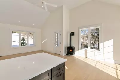 639 E.Broadway #A, Haverhill, MA 01830 - Photo 12