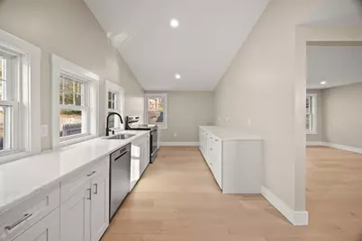 40 Lakeshore Dr, Norfolk, MA 02056 - Photo 8