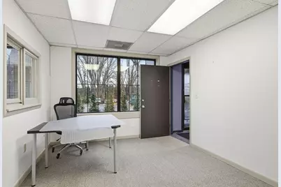 355 Bridge St #4B, Northampton, MA 01060 - Photo 2