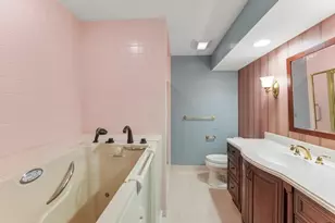 42 Fairway Dr, Plymouth, MA 02360 - Photo 18