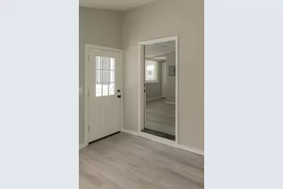 1 Elm Grove Ave, Tyngsborough, MA 01879 - Photo 18