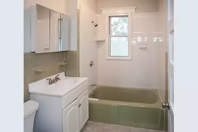 6 Hinckley St #3, Somerville, MA 02144 - Photo 8