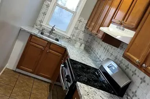 171 Crapo St, New Bedford, MA 02744 - Photo 1