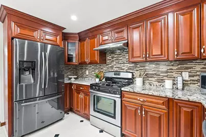 35 Fells Avenue Ter, Medford, MA 02155 - Photo 6