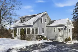 36 King St, Groveland, MA 01834 - Photo 2