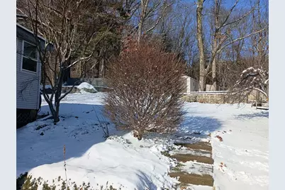 13 Blanchard Ave, Uxbridge, MA 01569 - Photo 4