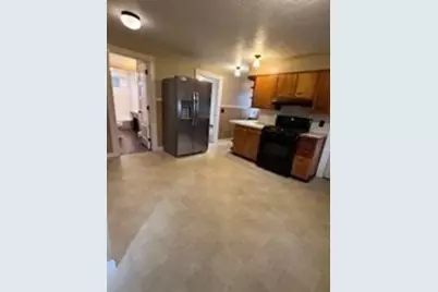 15 Elm Street #1, Leominster, MA 01453 - Photo 2