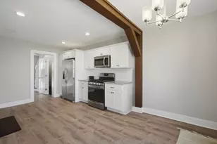 20 Ottawa St, Agawam, MA 01001 - Photo 22