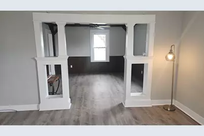 20 Ottawa St, Agawam, MA 01001 - Photo 8