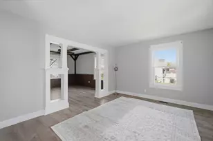 20 Ottawa St, Agawam, MA 01001 - Photo 16