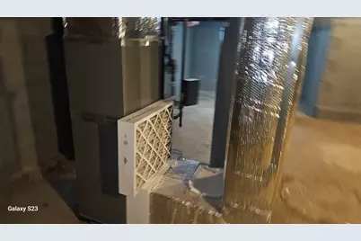 20 Ottawa St, Agawam, MA 01001 - Photo 26