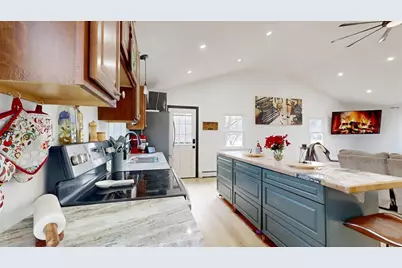 50 Cross St, Lakeville, MA 02347 - Photo 6