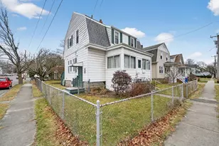 145 Pleasant St, Fairhaven, MA 02719 - Photo 2