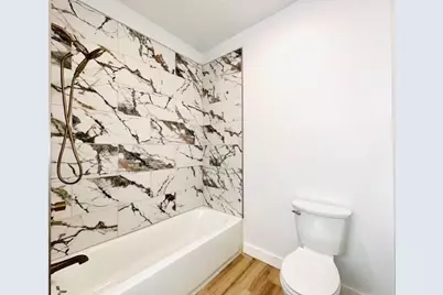 29 Catherine St #1, Boston, MA 02131 - Photo 10