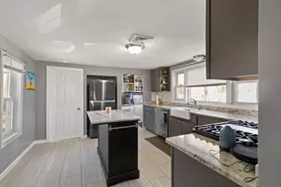 48 Wall St, Bridgewater, MA 02324 - Photo 14
