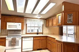 78 Earl Dr, Athol, MA 01331 - Photo 4