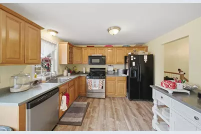 41 Riverview St, Brockton, MA 02301 - Photo 8