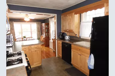 160 1/2 East St, Methuen, MA 01844 - Photo 8