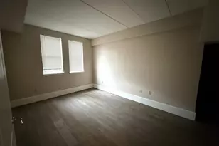 34 Sumner Ave, Springfield, MA 01108 - Photo 4