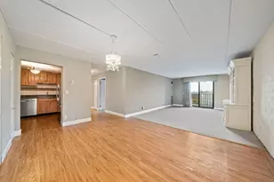 165 Quincy Shore Dr, Quincy, MA 02171 - Photo 8