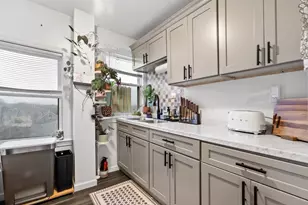 24 Potter St, Dartmouth, MA 02748 - Photo 28