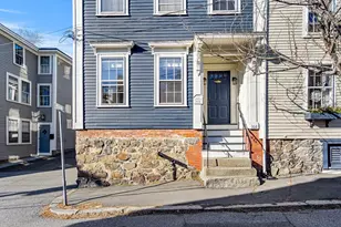 102 Front St, Marblehead, MA 01945 - Photo 2