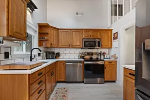 33 Gorwin Dr, Medway, MA 02053 - Photo 16