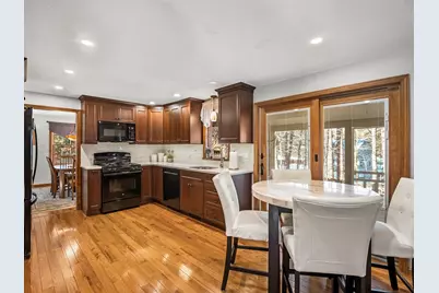 4 Michaels Dr, Tyngsborough, MA 01879 - Photo 2