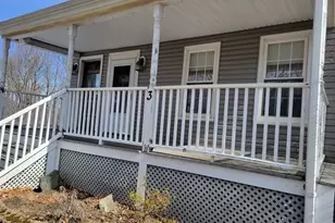 3 Hunnewell St, Melrose, MA 02176 - Photo 2