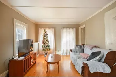 3 Hunnewell St, Melrose, MA 02176 - Photo 20