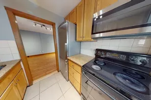 306 Savin Hill Ave, Boston, MA 02125 - Photo 4