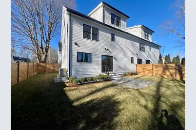 10 Webber Avenue #202, Bedford, MA 01730 - Photo 10
