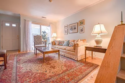 27 Rosewood Dr #27, Stoughton, MA 02072 - Photo 2