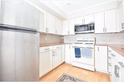 27 Rosewood Dr #27, Stoughton, MA 02072 - Photo 12