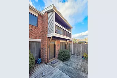 27 Rosewood Dr #27, Stoughton, MA 02072 - Photo 1