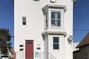 32 Wamesit St, Lowell, MA 01852 - Photo 2