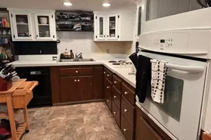 25 Belmont St, Southbridge, MA 01550 - Photo 4