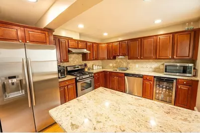 15 Downer Ct #15, Boston, MA 02122 - Photo 2