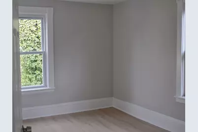 105 Sycamore St, New Bedford, MA 02740 - Photo 12