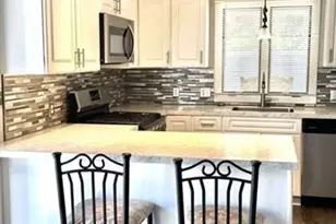 224 Walnut St, Agawam, MA 01001 - Photo 2