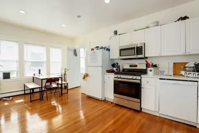 62 Algonquin Rd. #1, Newton, MA 02467 - Photo 2