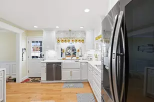 17 Cunniff Ave, Milford, MA 01757 - Photo 6