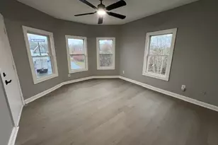 18 Beach St, Fairhaven, MA 02719 - Photo 2