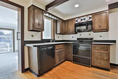 3 Veterans Ln, Stoneham, MA 02180 - Photo 6