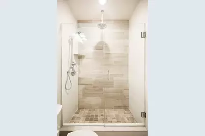 495 E 4th St #1, Boston, MA 02127 - Photo 14