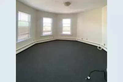 381 Broadway #2, Lynn, MA 01904 - Photo 4