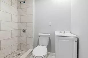 255 Rodman St, Fall River, MA 02721 - Photo 18